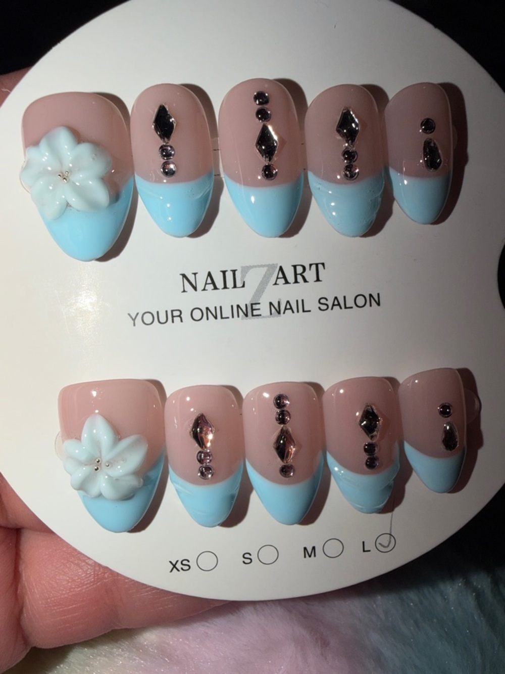 Nail Art Press-On Set in Nude & Baby Blue with Rhinestones